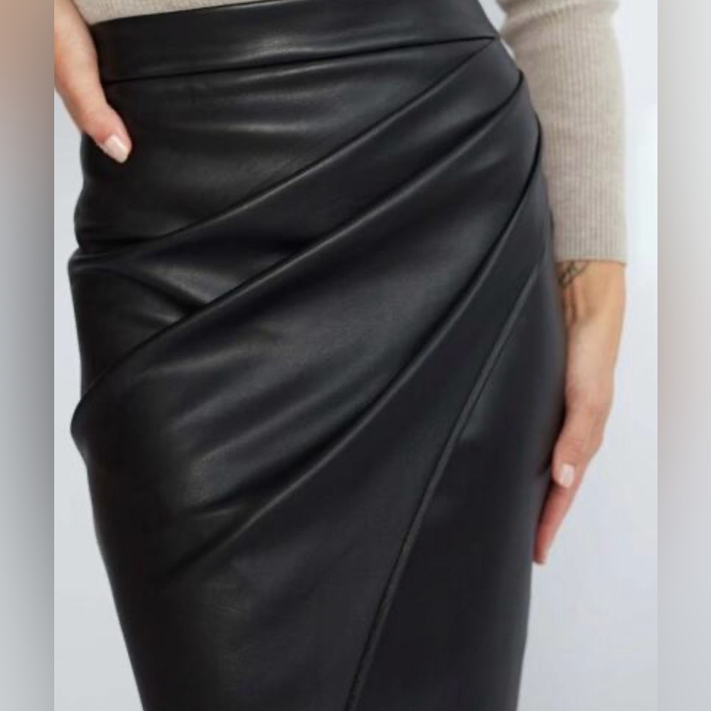 Commense Pleated Split Elegant Black Leather Skir… - image 2